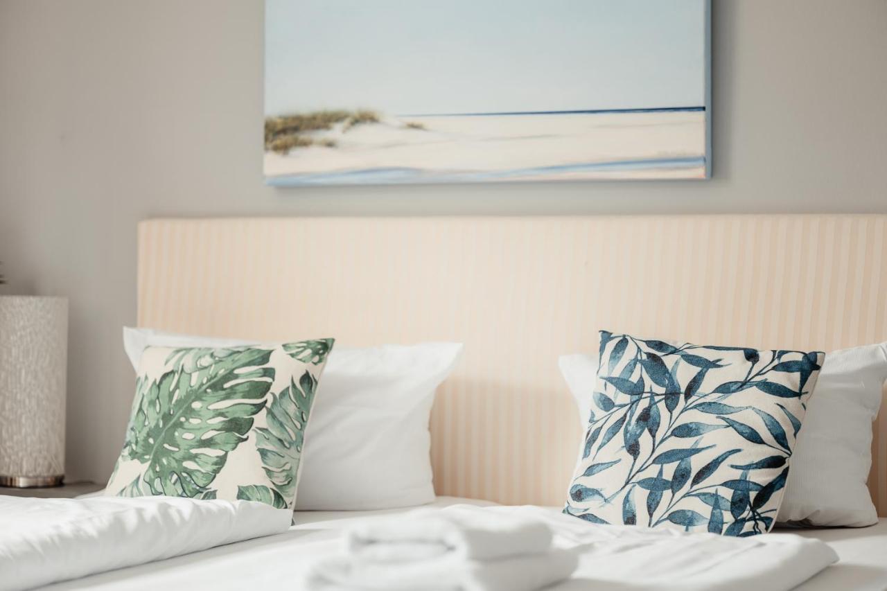 Hotel 'Das Strandhaus' ซังคท์ พีเทอร์-ออร์ดิง ภายนอก รูปภาพ