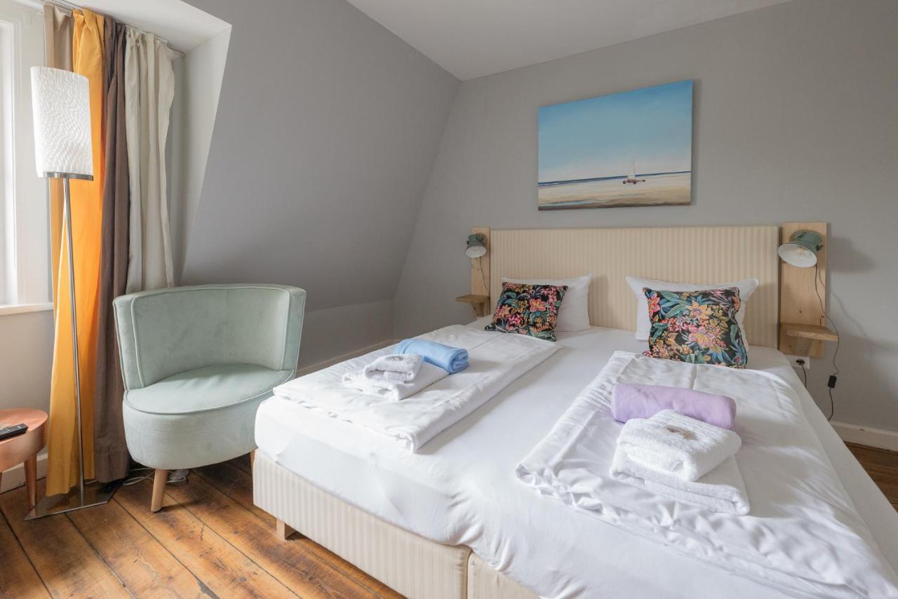 Hotel 'Das Strandhaus' ซังคท์ พีเทอร์-ออร์ดิง ภายนอก รูปภาพ